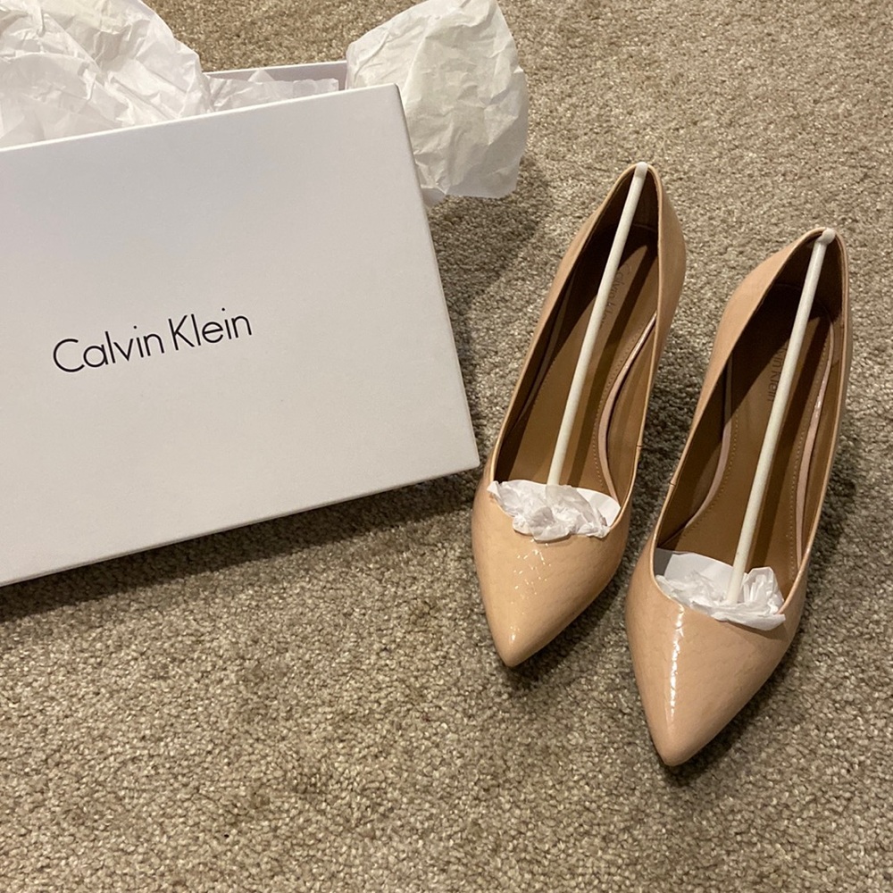SALE 🌷 Calvin Klein Gayle Python Patent Heels